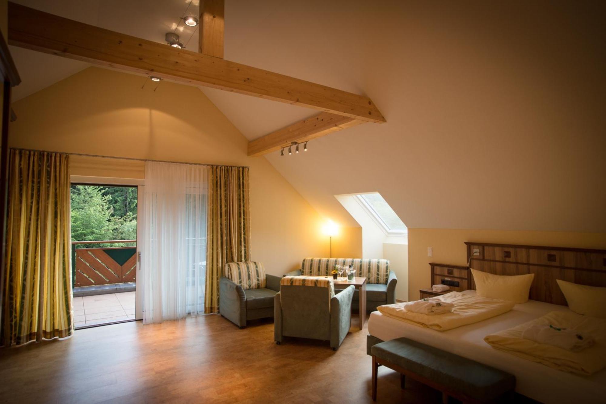 Wald-Hotel Heppe Dammbach Habitación foto